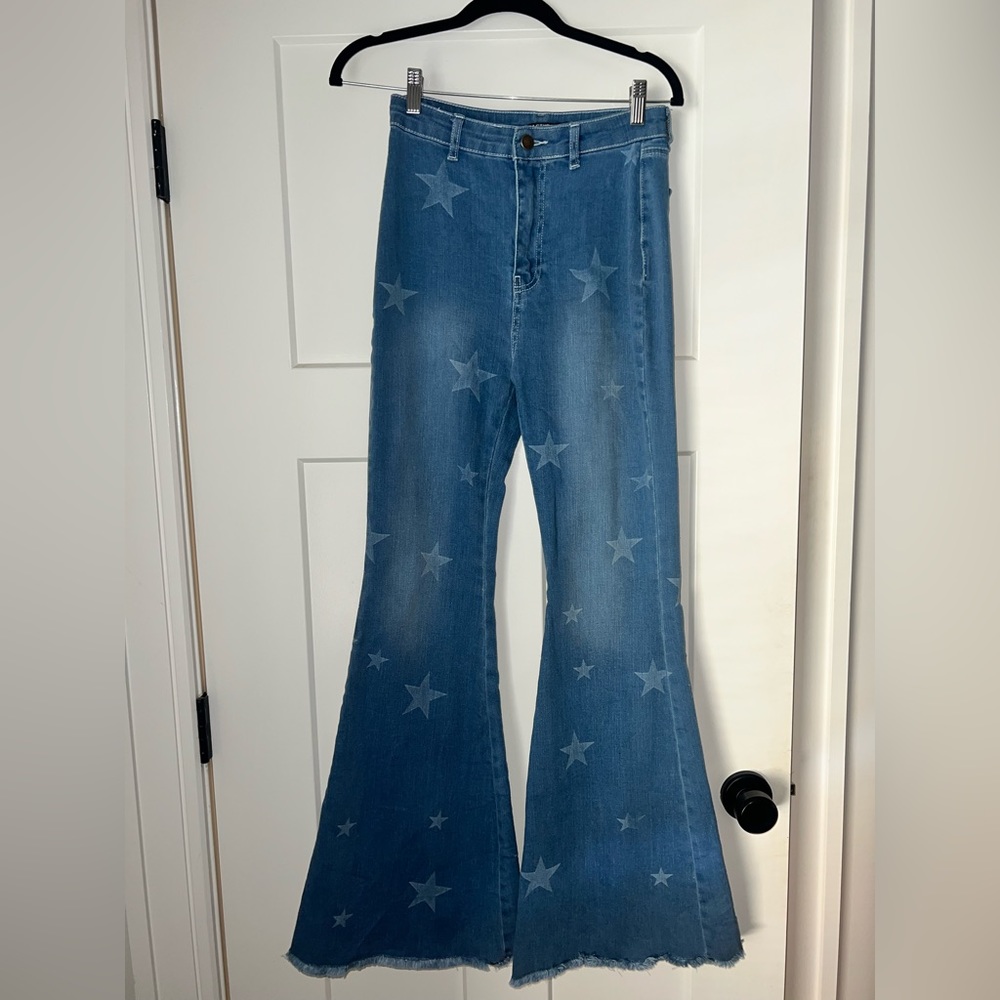 Nasty Gal size 6 star flare jeans